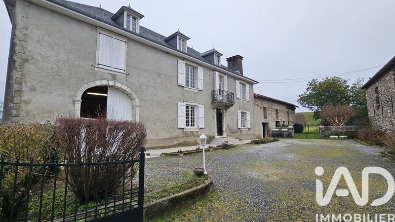Maison de campagne - 282 m² - 10 pièces