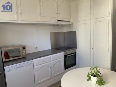 Appartement ancien - 83 m² - 3 pièces