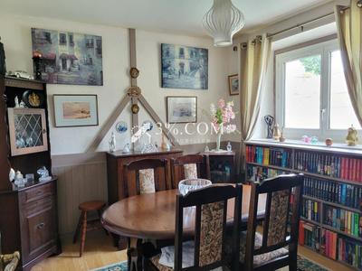 Maison - 94 m² - 4 pièces