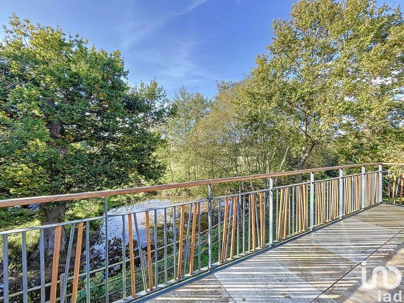 Maison - 403 m² - 11 pièces