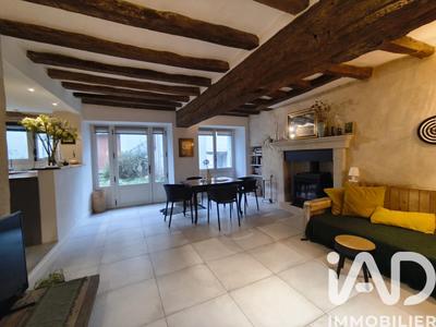 Maison - 93 m² - 4 pièces
