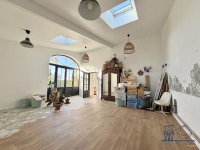 Maison ancienne - 330 m² - 7 pièces