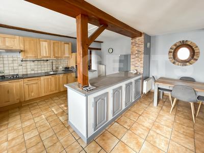 Maison - 90 m² - 3 pièces