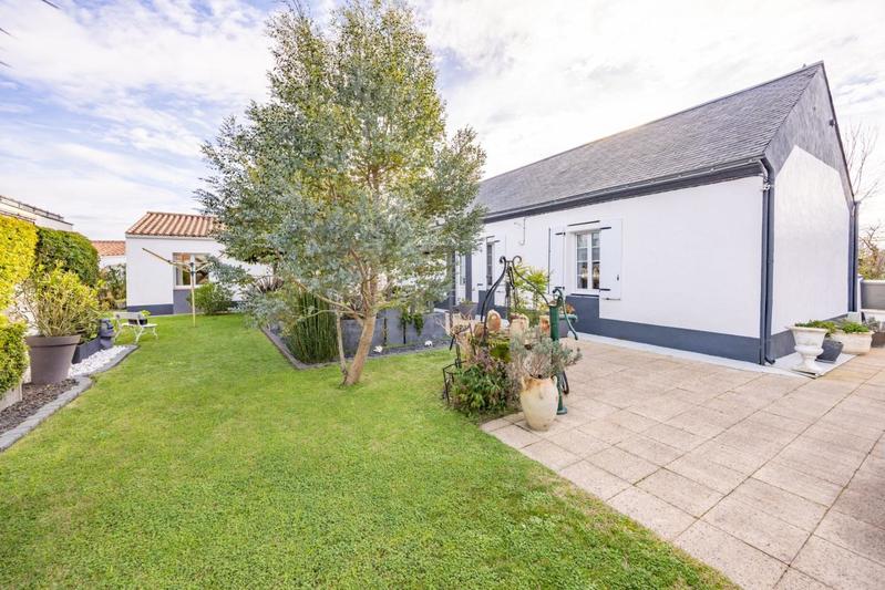 Maison - 182 m² - 7 pièces