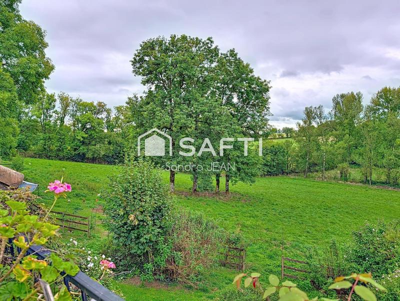 Maison - 369 m² - 9 pièces