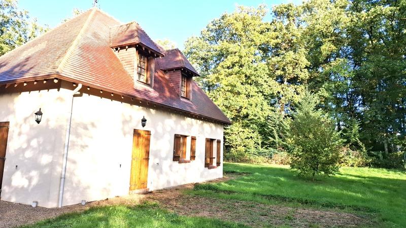 Demeure - 324 m² - 13 pièces