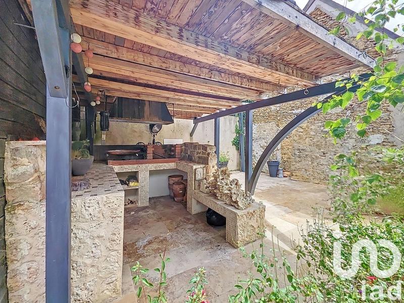 Maison - 212 m² - 7 pièces