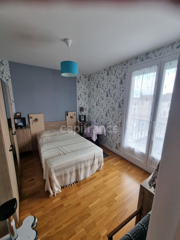 Appartement - 104 m² - 5 pièces