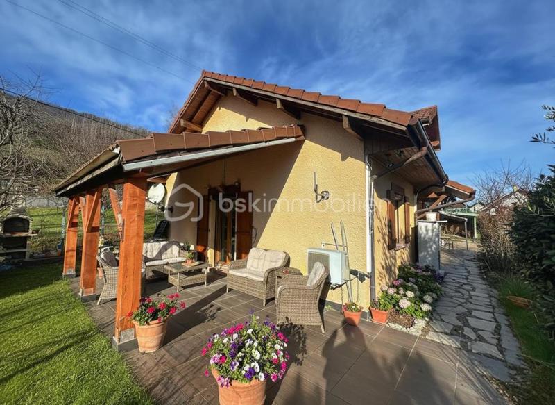 Maison - 146 m² - 8 pièces