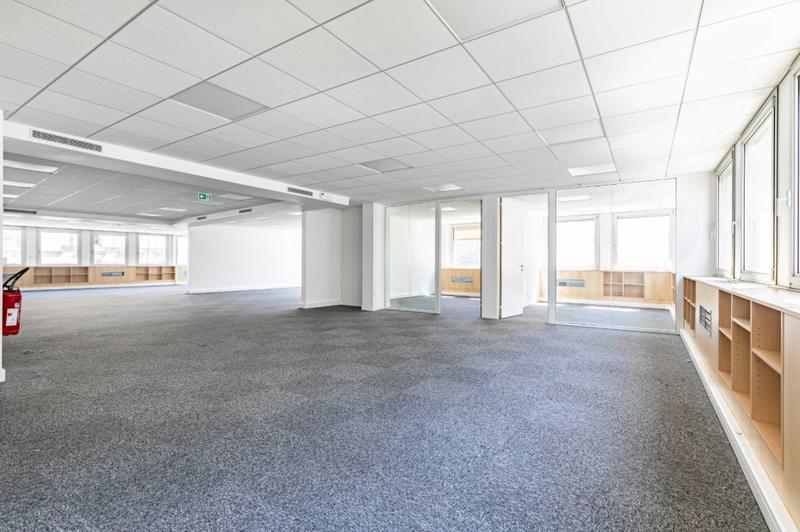 Bureau - 389 m²