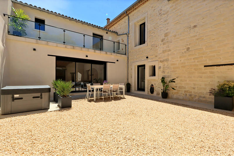 Maison - 190 m² - 5 pièces