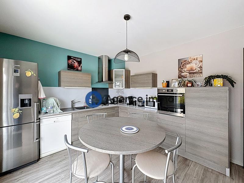 Maison - 92 m² - 4 pièces