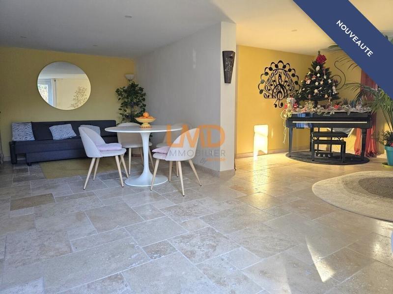 Maison - 139 m² - 6 pièces