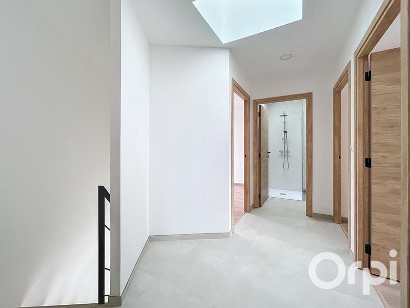 Maison - 110 m² - 4 pièces