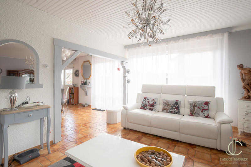 Maison - 90 m² - 4 pièces