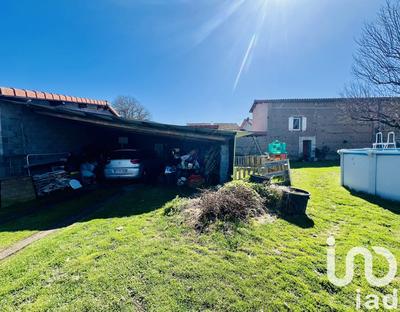 Maison - 90 m² - 4 pièces