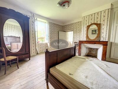 Maison - 160 m² - 7 pièces