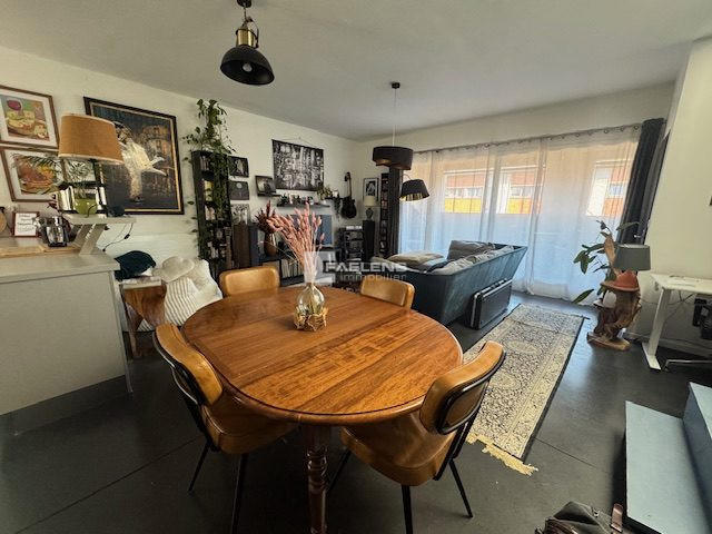 Appartement - 90 m² - 4 pièces