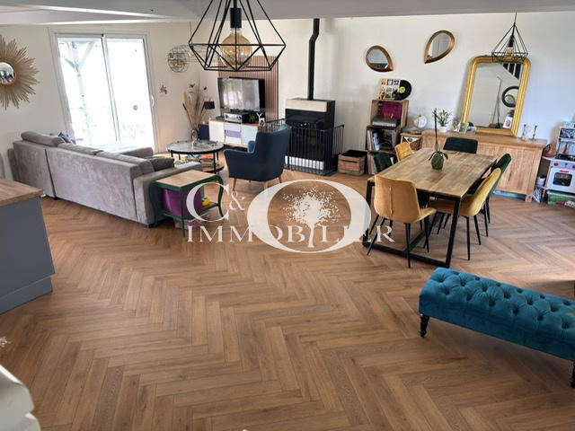 Maison - 107 m² - 6 pièces