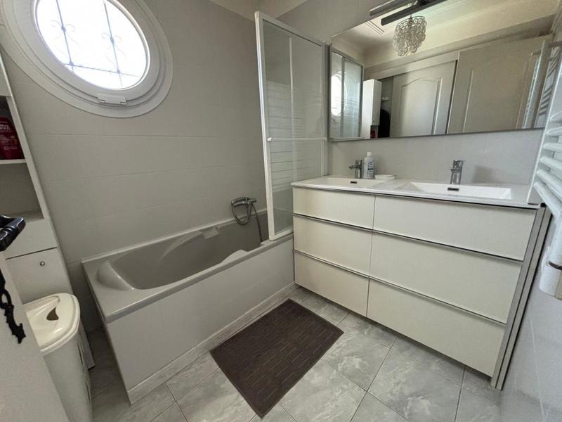 Villa - 123 m² - 4 pièces