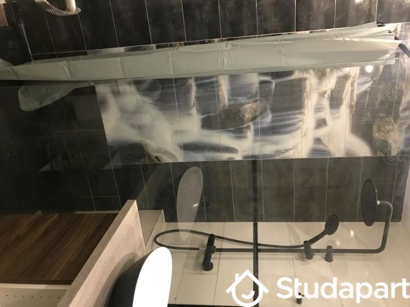 Chambre - 13 m² - 1 pièce