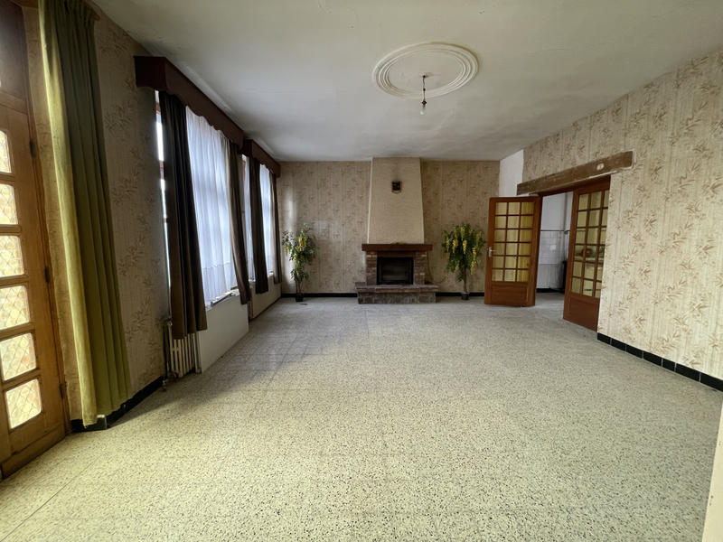 Maison - 99 m² - 5 pièces