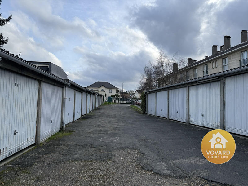 Parking / Garage - 14 m²