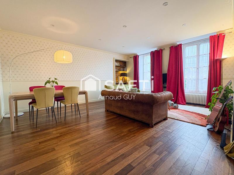 Maison - 206 m² - 9 pièces