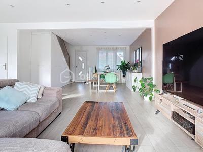 Maison de ville - 100 m² - 5 pièces