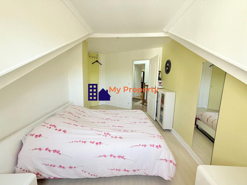 Maison - 98 m² - 6 pièces