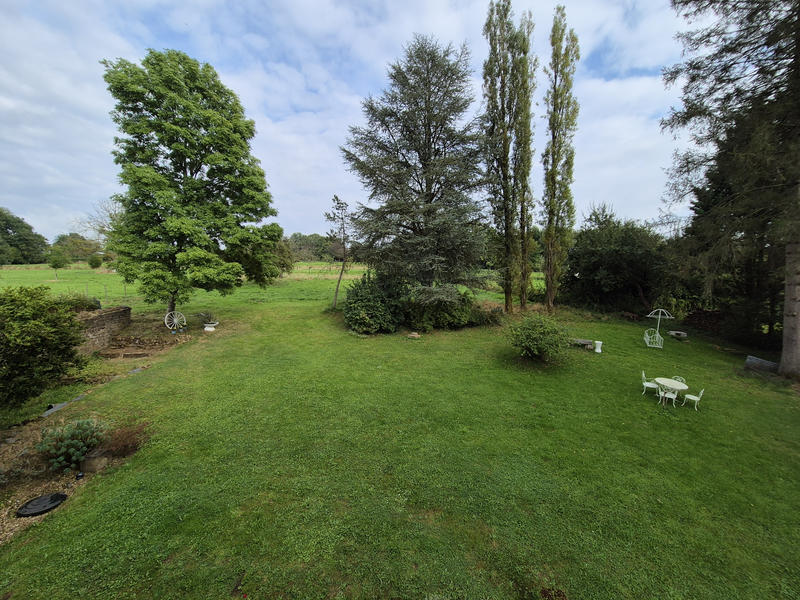 Maison - 430 m² - 12 pièces