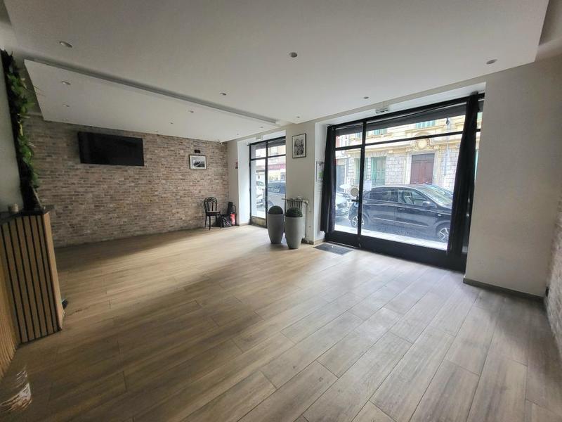 Fonds de commerce - 80 m²