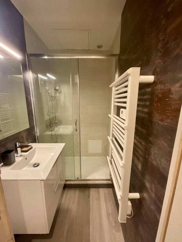 Local commercial - 242 m² - 10 pièces