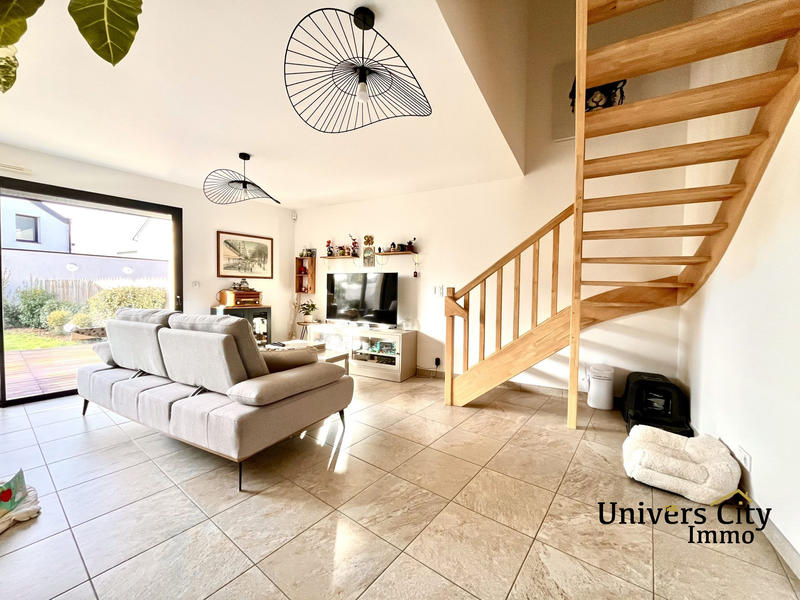 Maison - 88 m² - 4 pièces