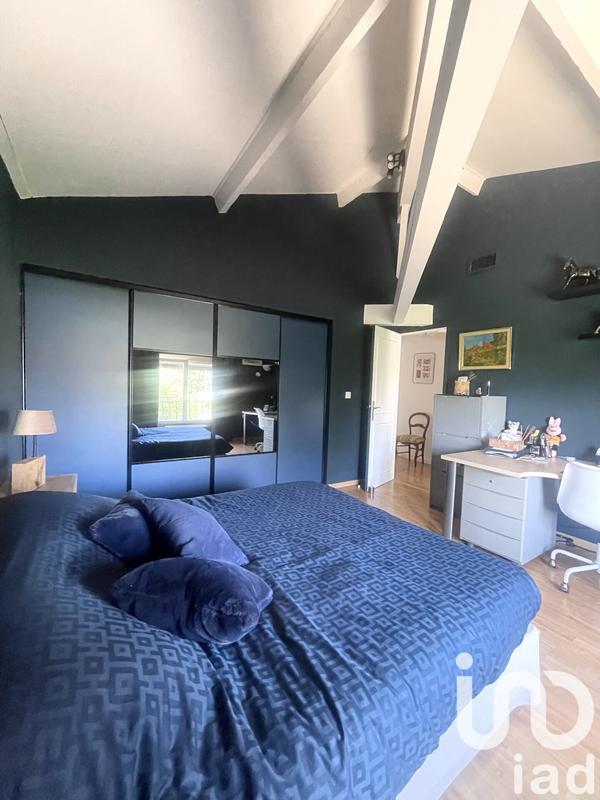 Maison - 220 m² - 7 pièces