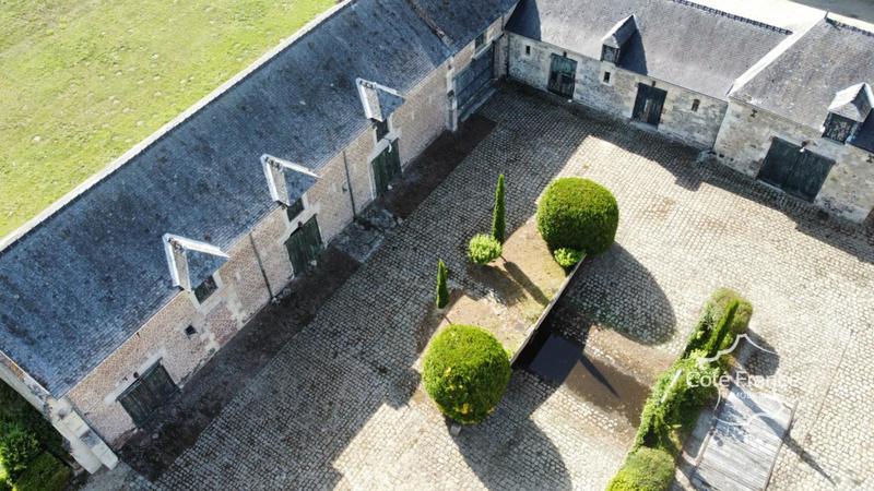 Maison - 278 m² - 14 pièces