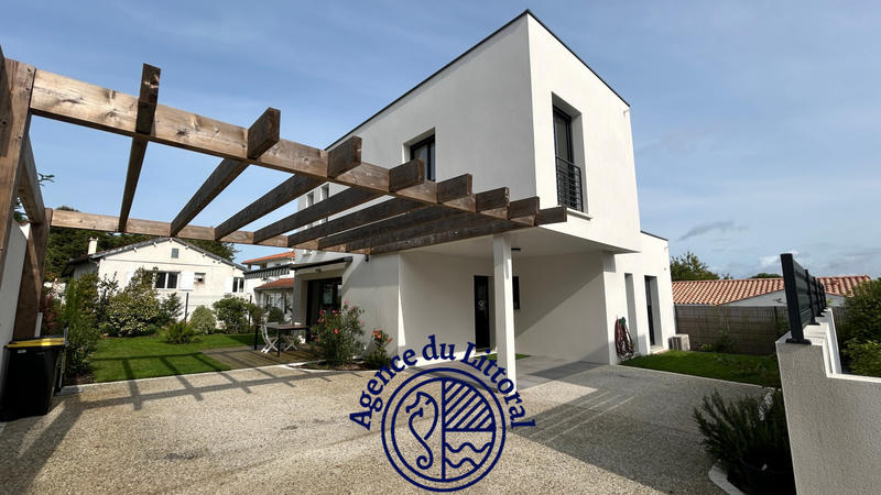 Maison - 103 m² - 4 pièces