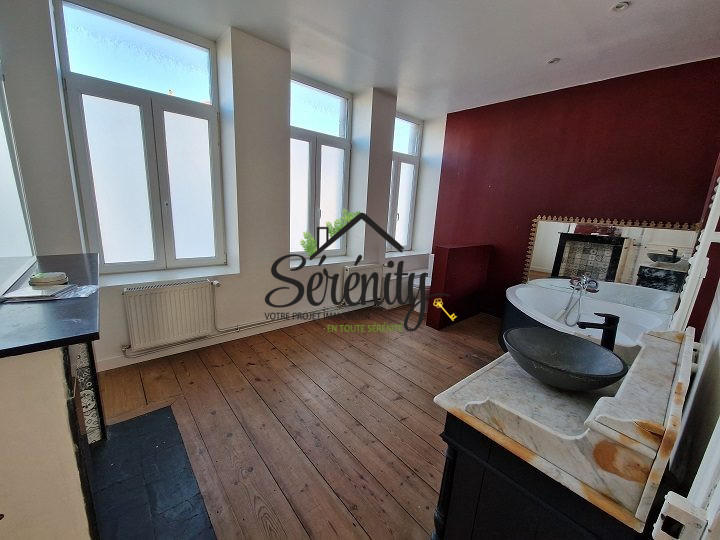 Maison - 168 m² - 6 pièces