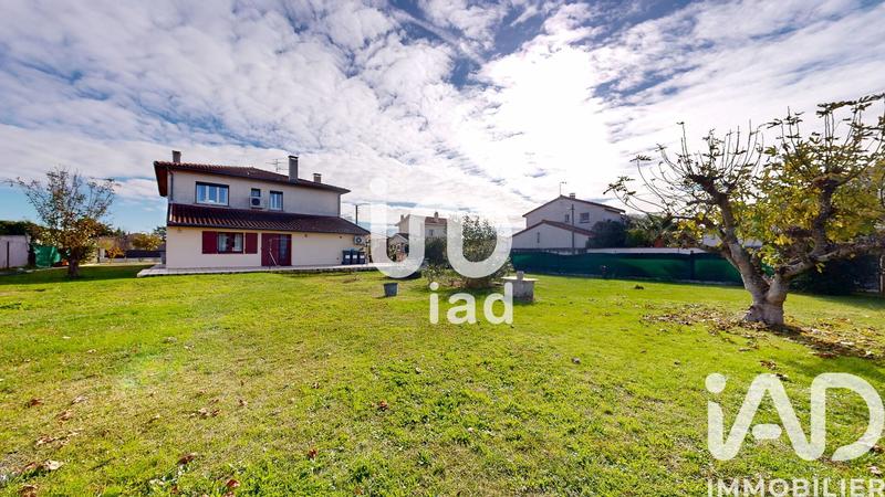 Maison - 220 m² - 7 pièces