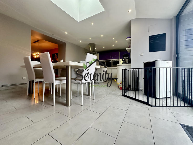 Maison - 175 m² - 8 pièces