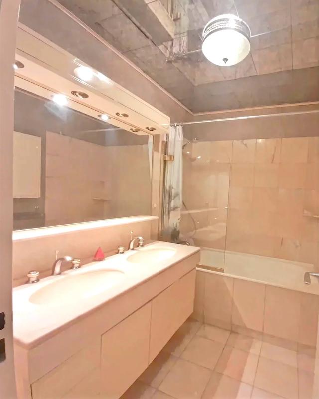 Appartement - 82 m² - 3 pièces