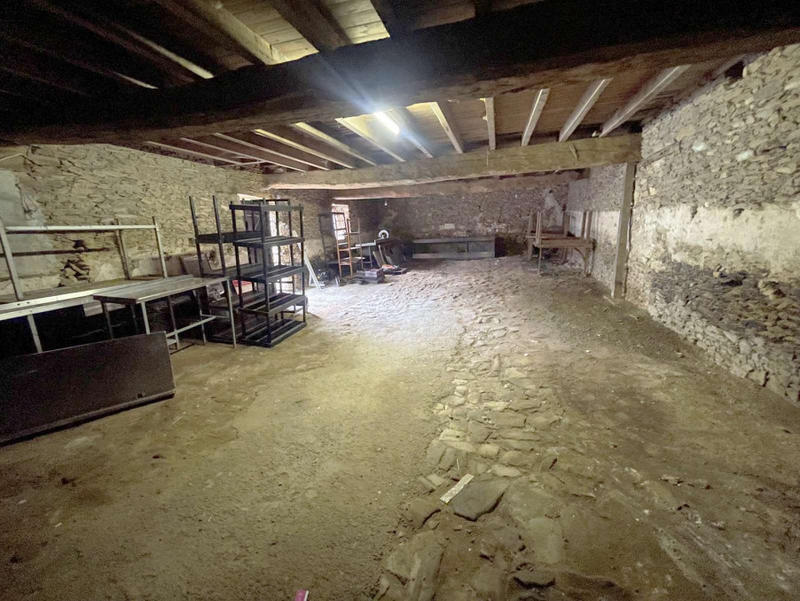 Maison - 300 m² - 13 pièces