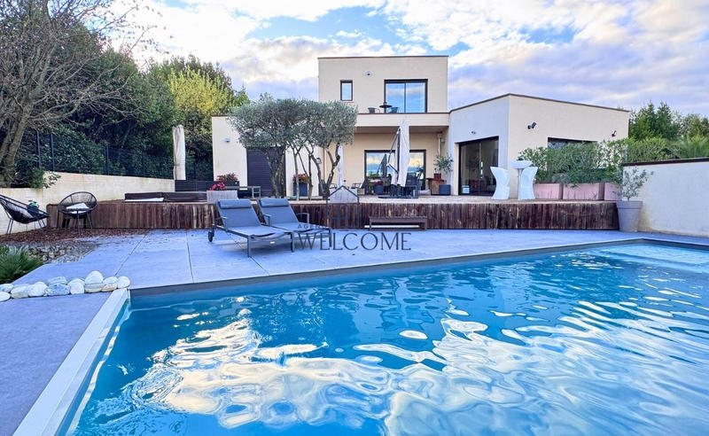 Maison contemporaine - 165 m² - 5 pièces