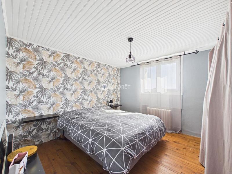 Maison - 90 m² - 5 pièces