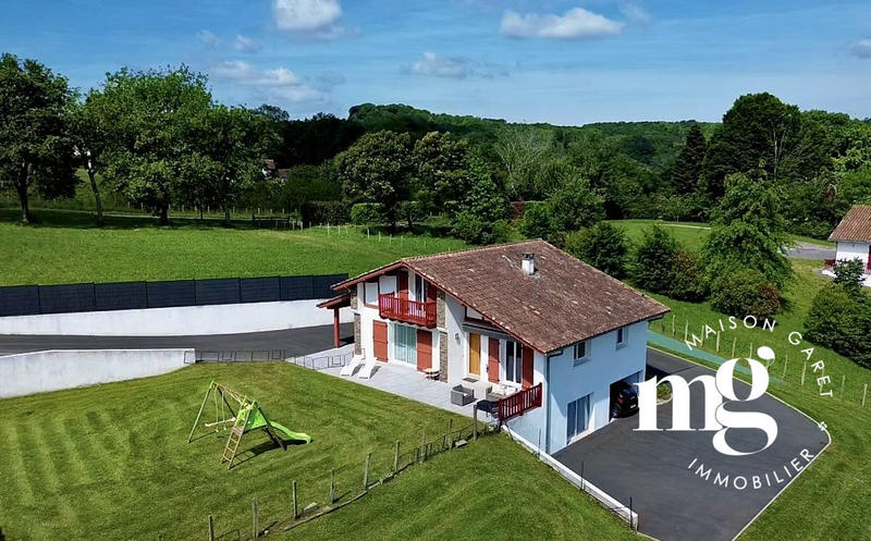 Maison - 164 m² - 5 pièces