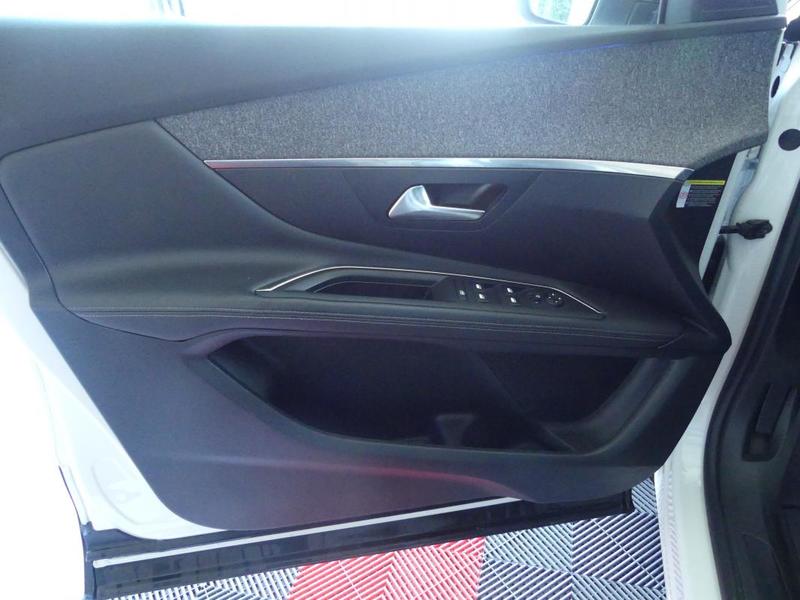 Peugeot 3008 2018 - Diesel Boîte manuelle II 1.5 Bluehdi 130 s&amp;S Allure