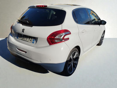 Peugeot 208 1.6 Vti 120 Feline 5p