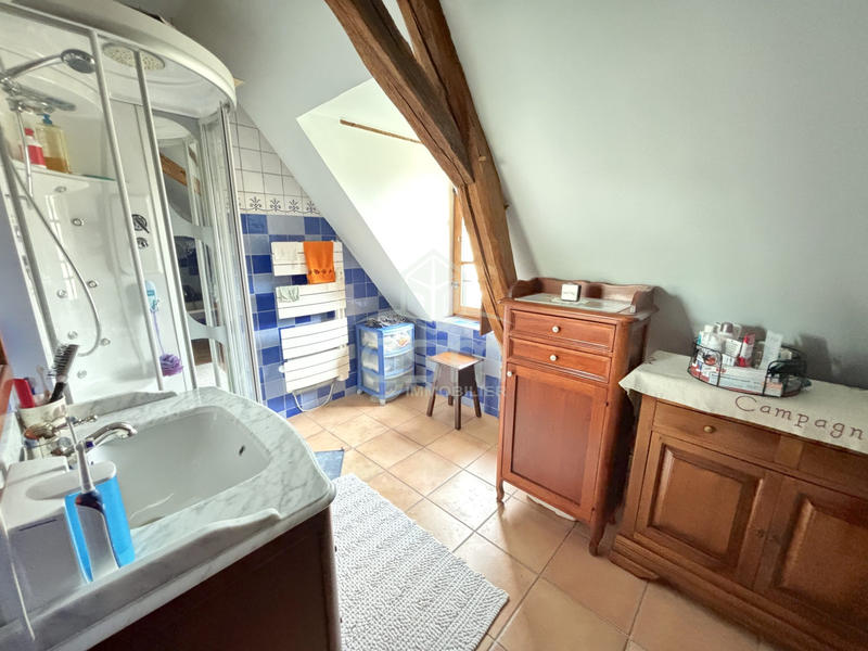 Maison ancienne - 186 m² - 8 pièces