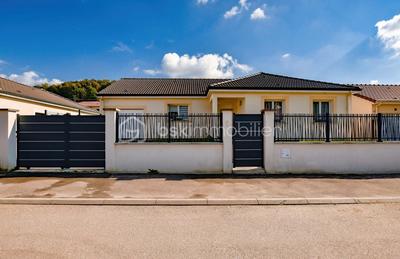 Pavillon - 99 m² - 5 pièces