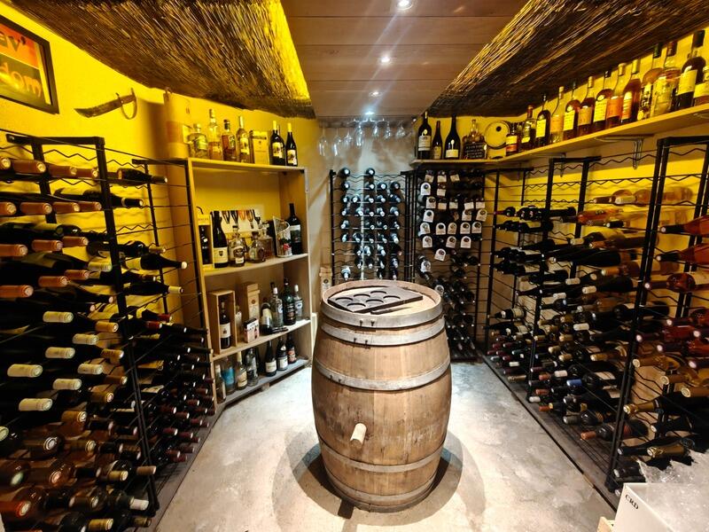 Maison - 205 m² - 7 pièces